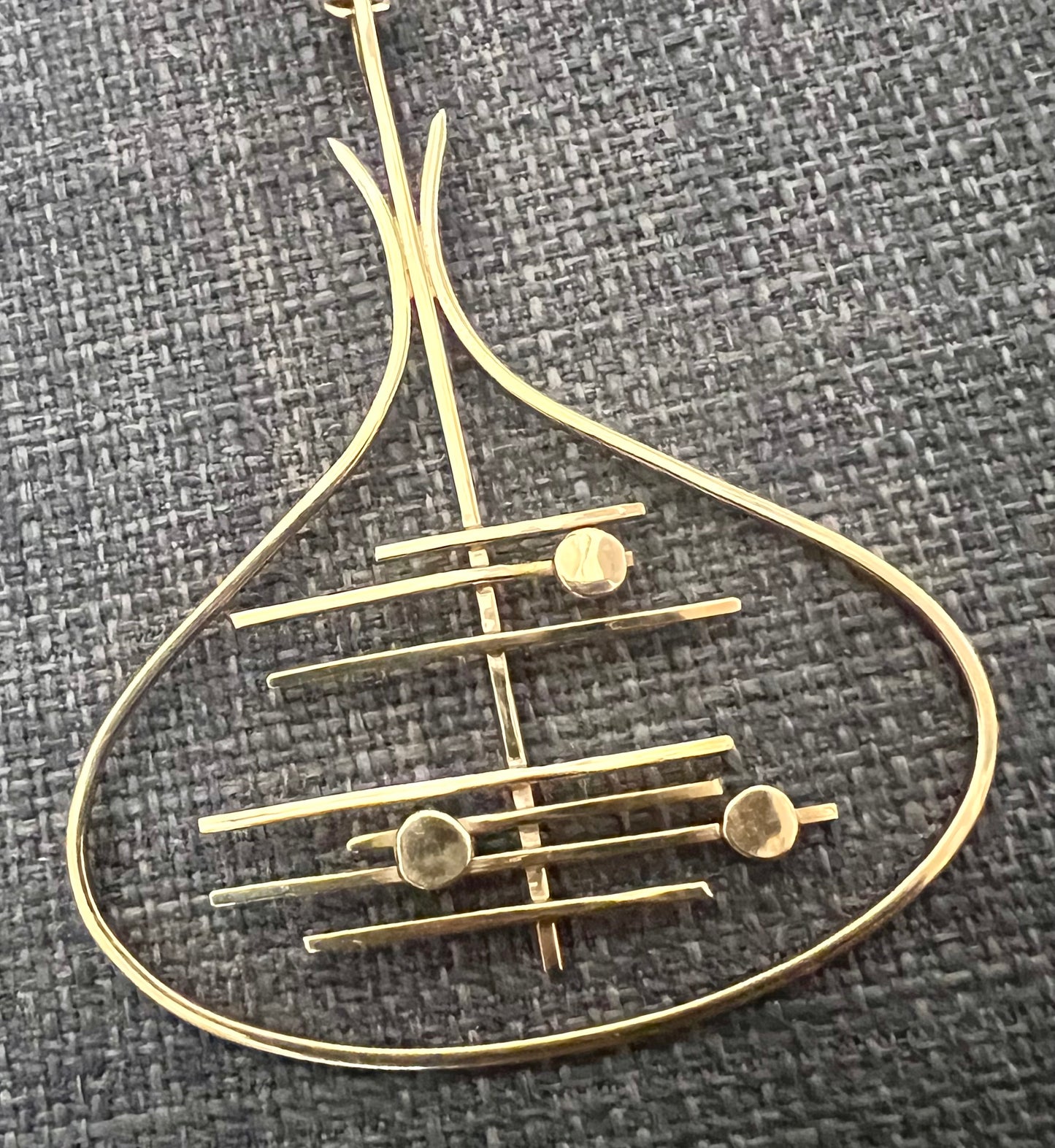 14k Midcentury Beaker Style Pendant