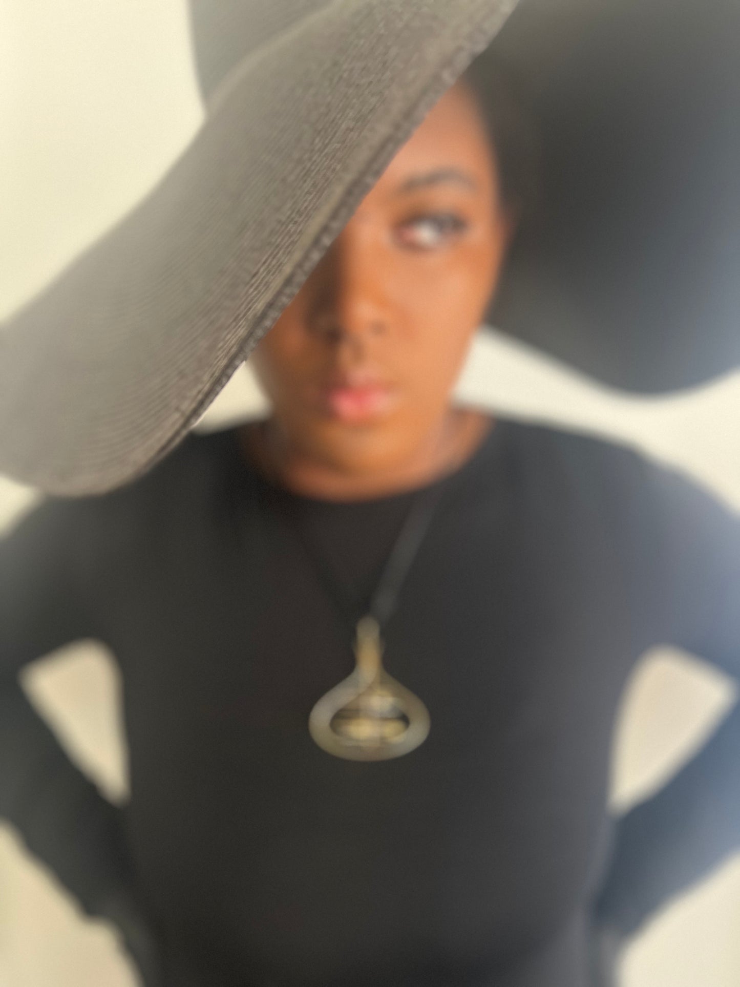 14k Midcentury Beaker Style Pendant